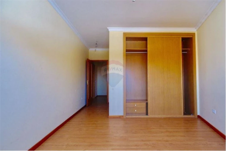 Apartamento para Arrendamento em Oliveira do Bairro Foto 6