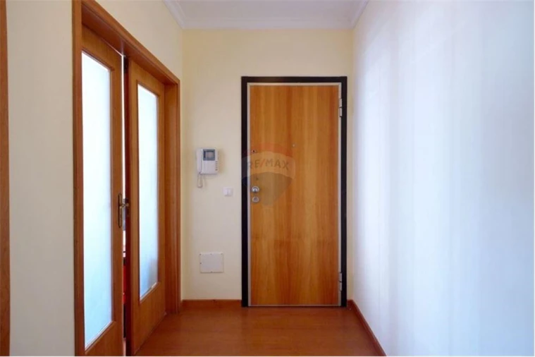 Apartamento para Arrendamento em Oliveira do Bairro Foto 15