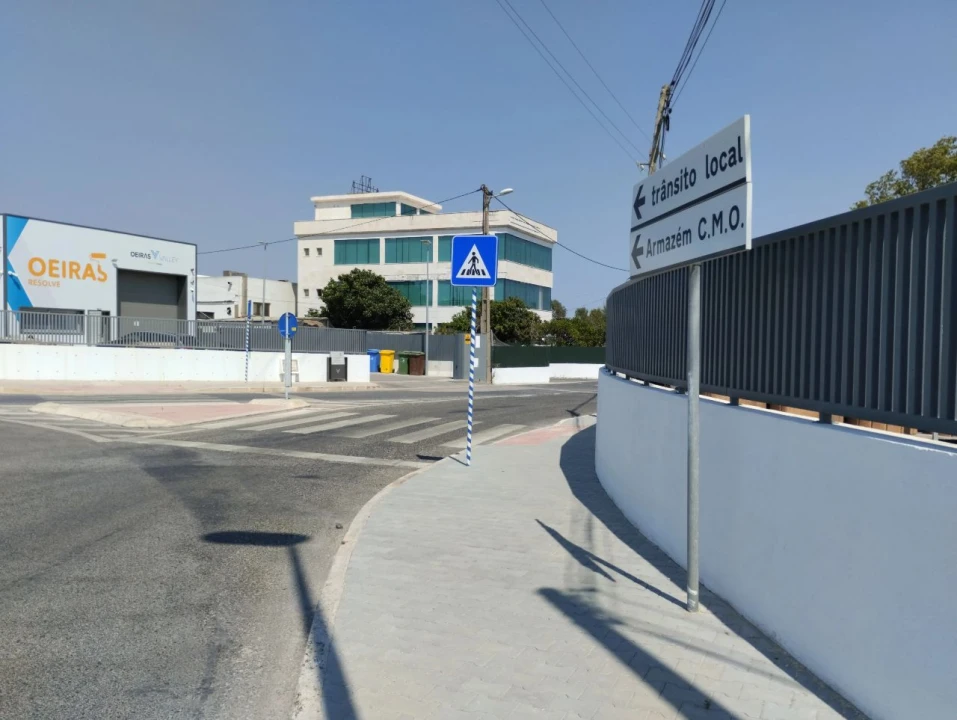 Terreno para Venda em Porto Salvo Foto 1