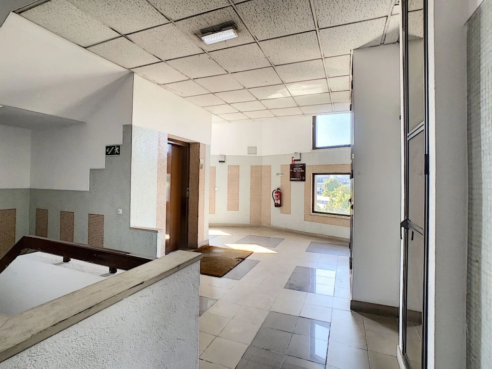 Escritório para Arrendamento em Alfragide Foto 6