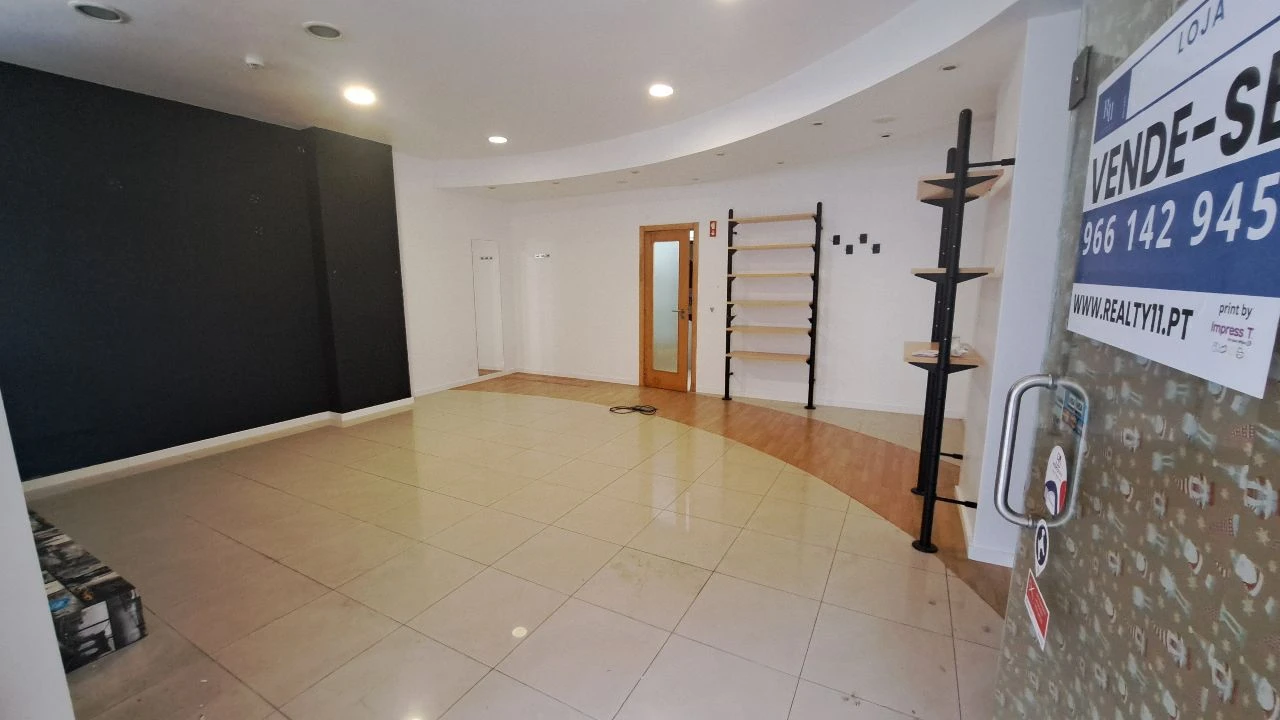 Loja para Venda em Portimão Foto 1