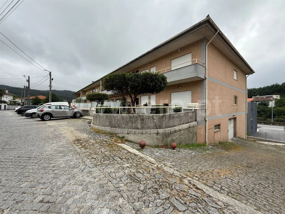 Loja para Venda em Braga Foto 18