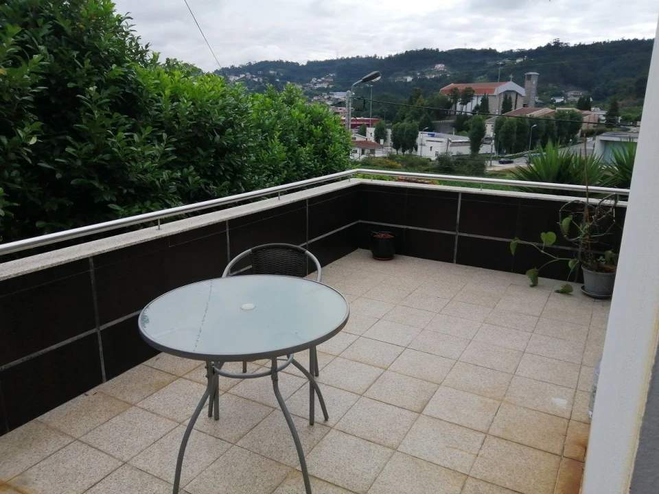 Moradia T5 para Venda em Rebordosa Foto 4