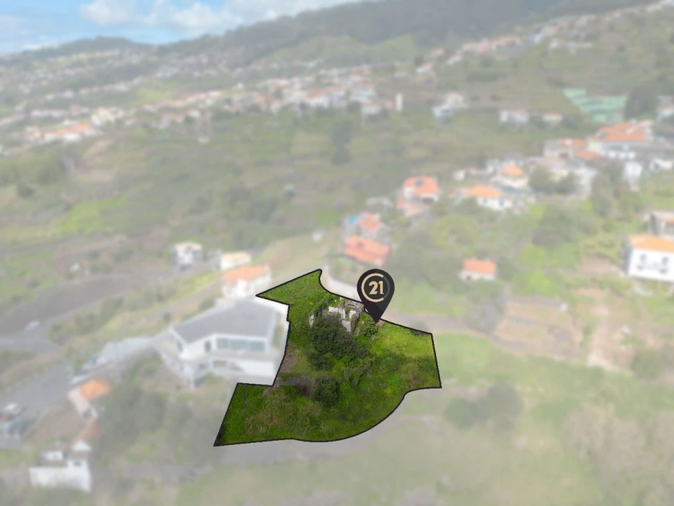 Terreno P/ Prédio para Venda em Calheta Foto 19