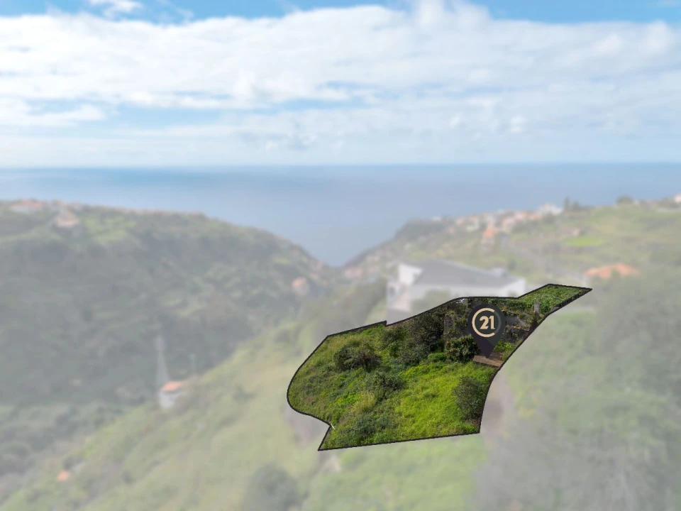 Terreno P/ Prédio para Venda em Calheta Foto 18