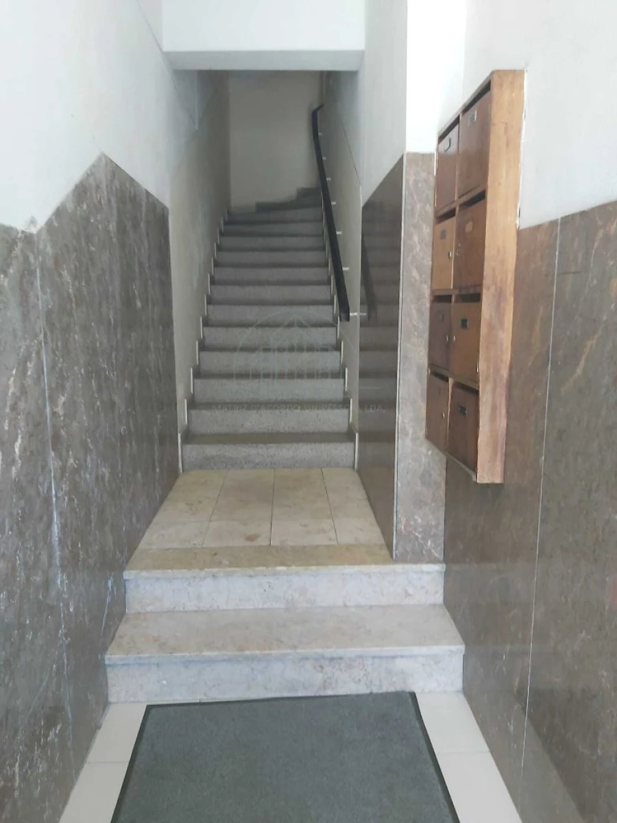 Apartamento T1 para Arrendamento em Porto Foto 2