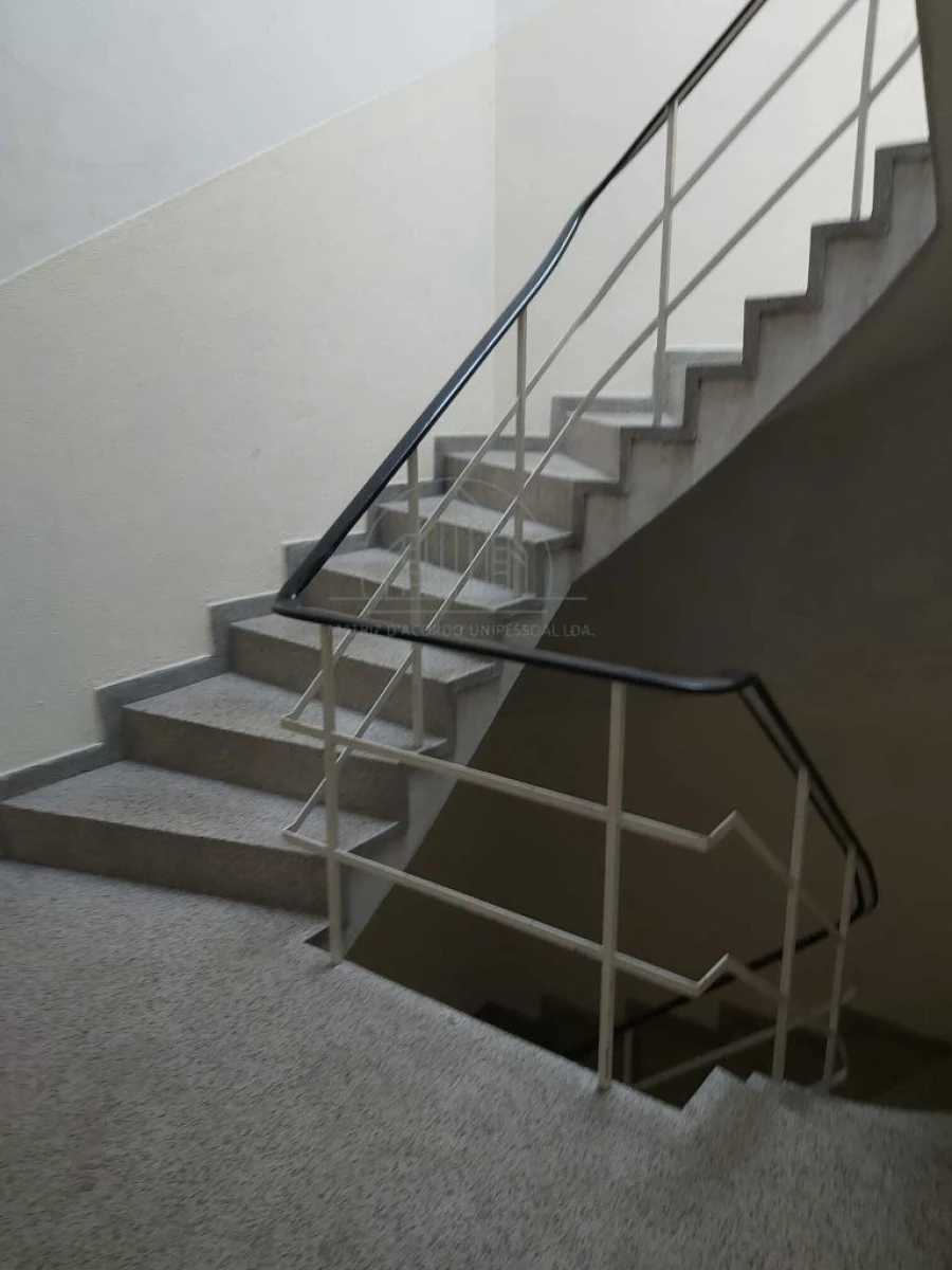 Apartamento T1 para Arrendamento em Porto Foto 6