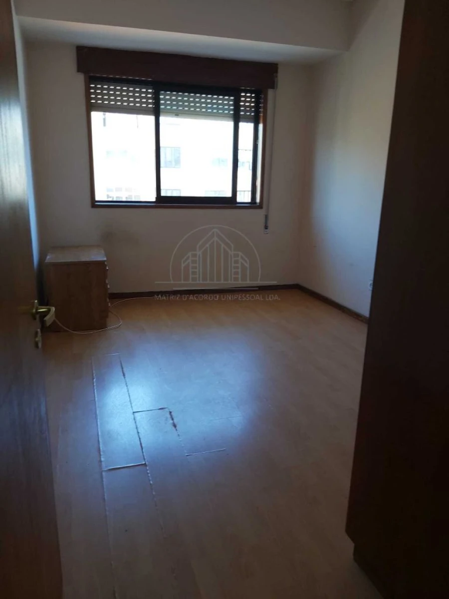 Apartamento T1 para Arrendamento em Porto Foto 8