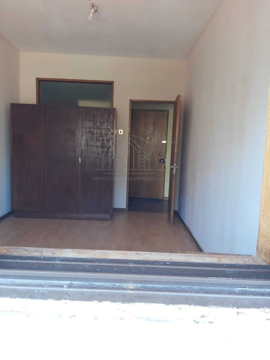 Apartamento T1 para Arrendamento em Porto Foto 9