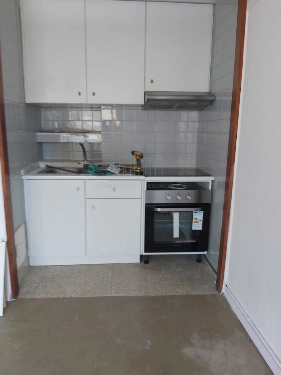 Apartamento T1 para Arrendamento em Porto Foto 10