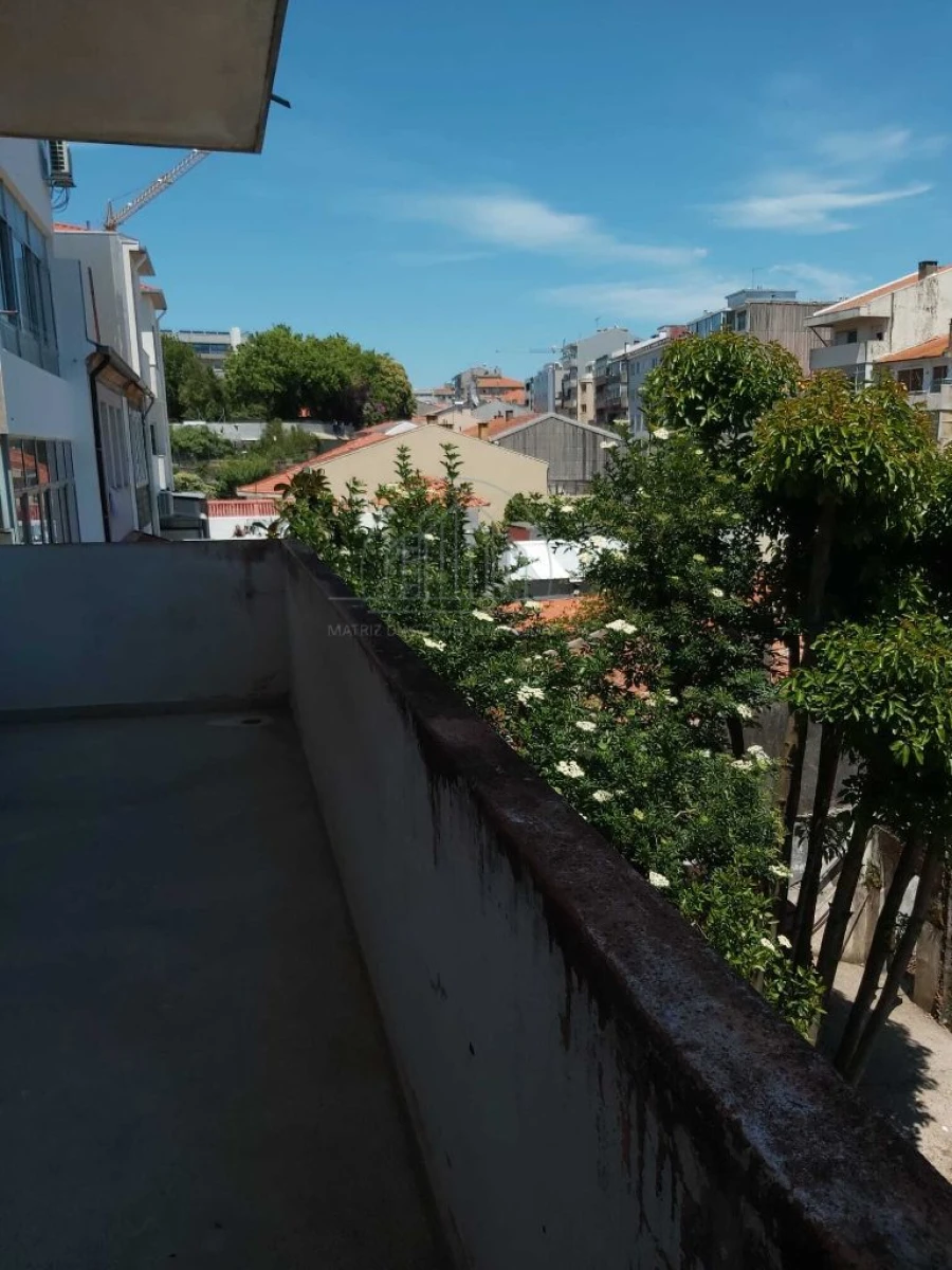 Apartamento T1 para Arrendamento em Porto Foto 12