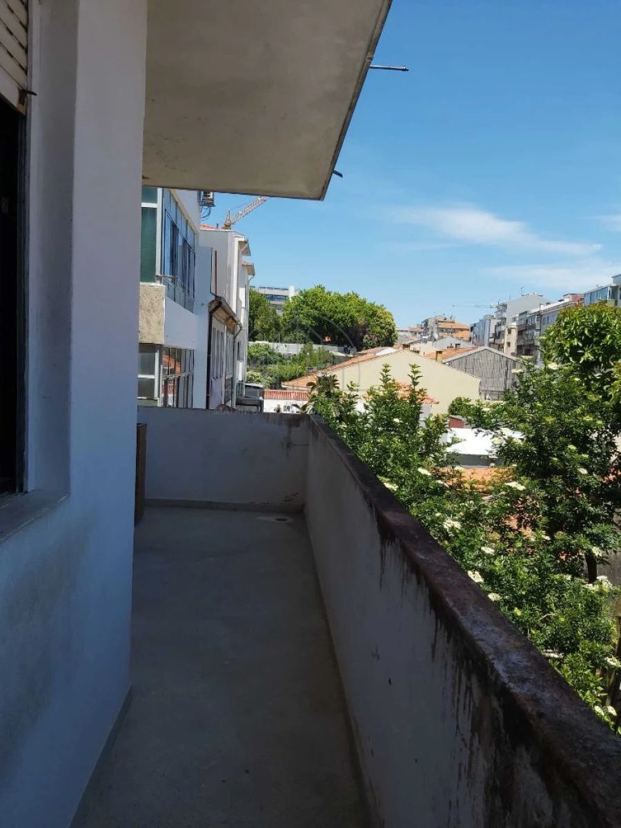 Apartamento T1 para Arrendamento em Porto Foto 15