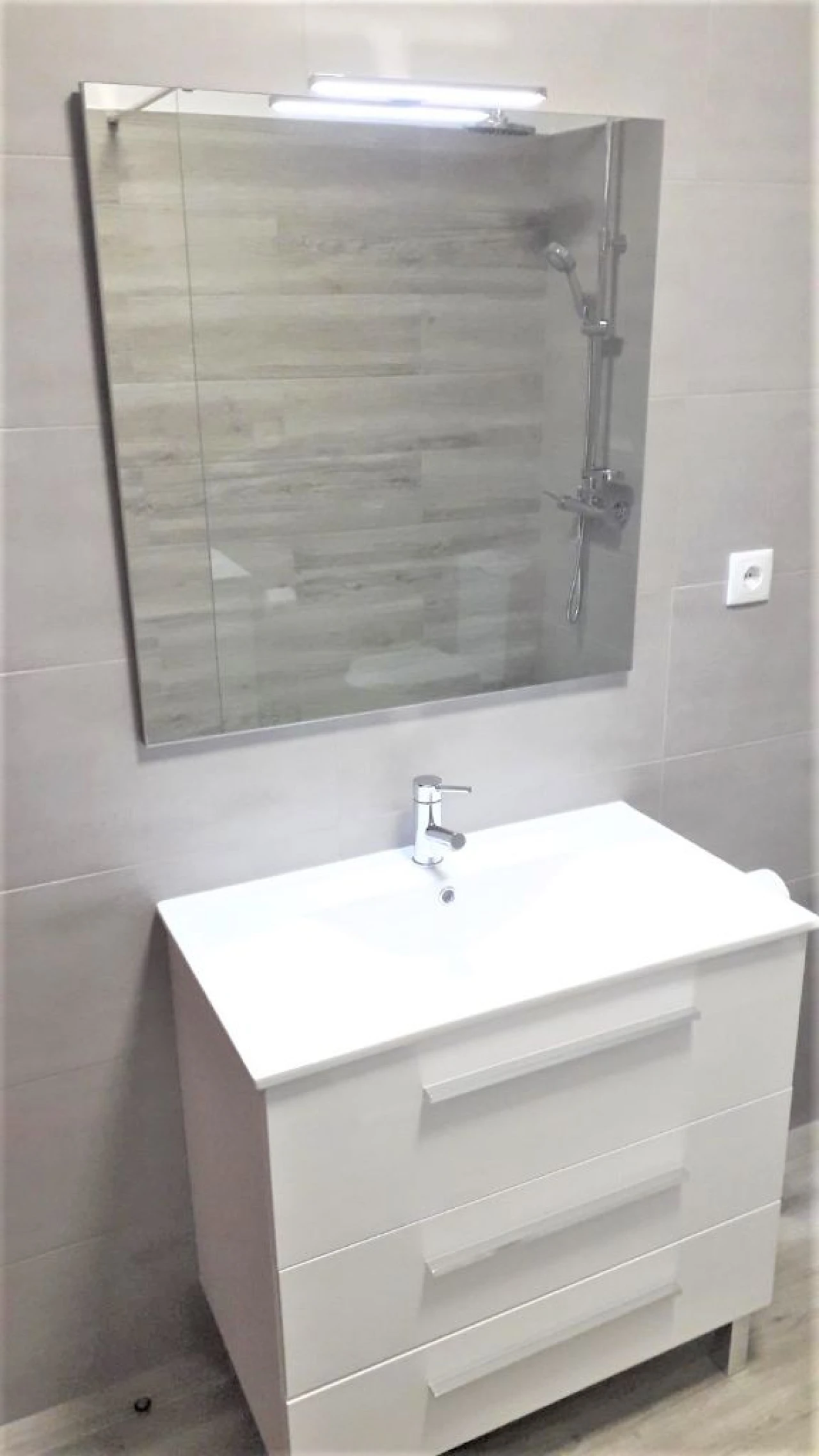 Apartamento T4 para Venda em Arcos de Valdevez Foto 14