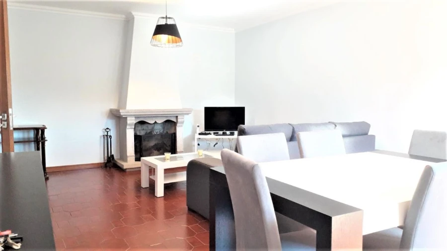 Apartamento T4 para Venda em Arcos de Valdevez Foto 8