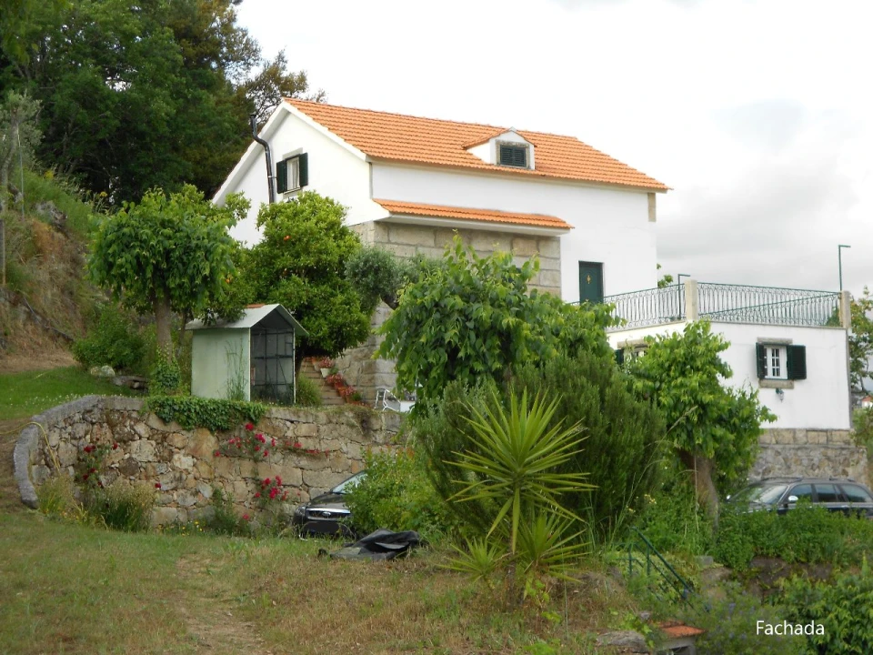 Quinta T4 para Venda em Paços de Gaiolo Foto 1