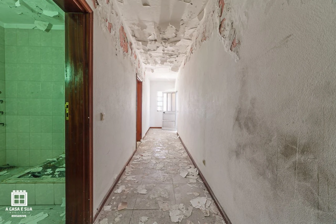 Moradia T4 para Venda em Alpossos Foto 12