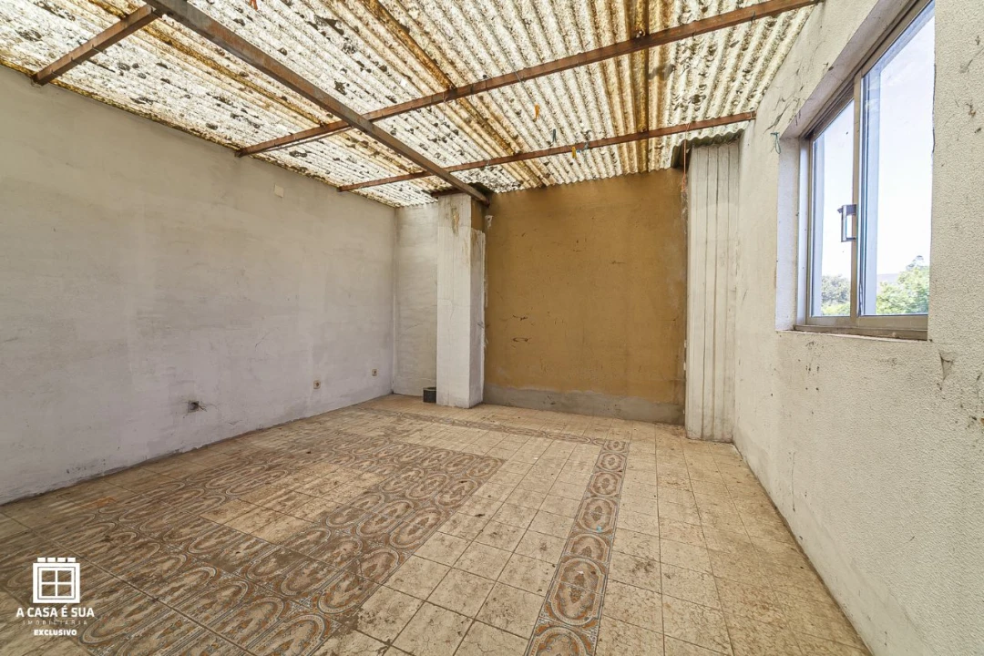 Moradia T4 para Venda em Alpossos Foto 17