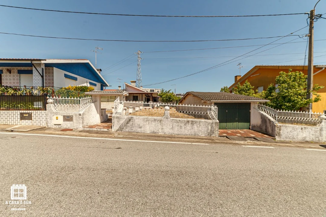 Moradia T4 para Venda em Alpossos Foto 24