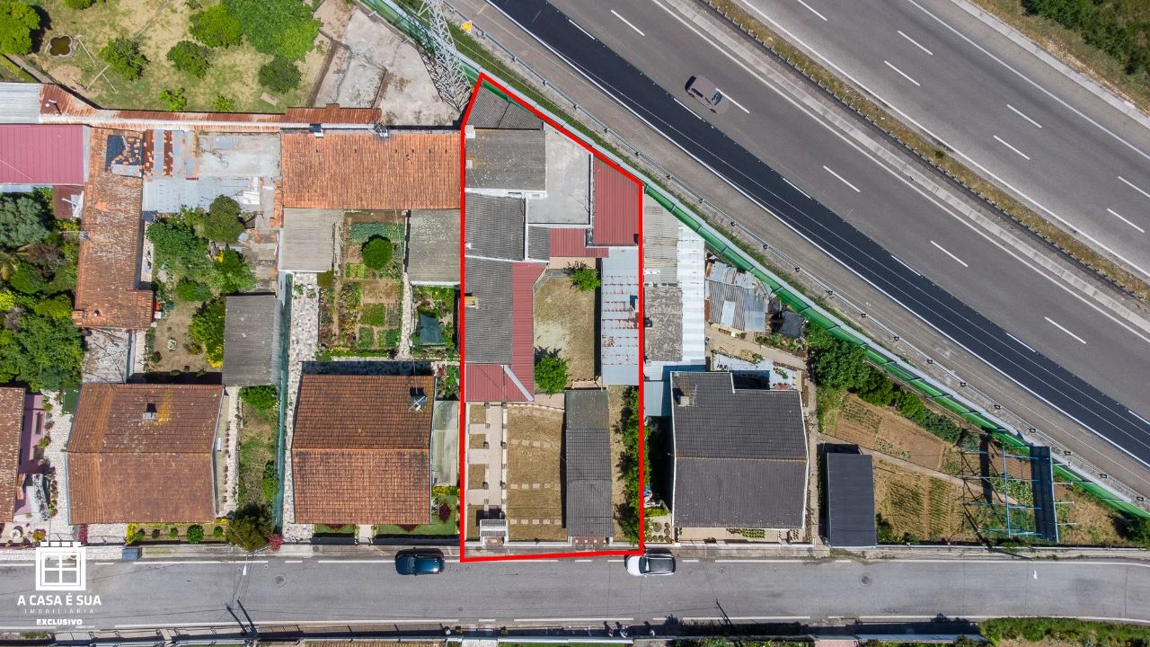 Moradia T4 para Venda em Alpossos Foto 26