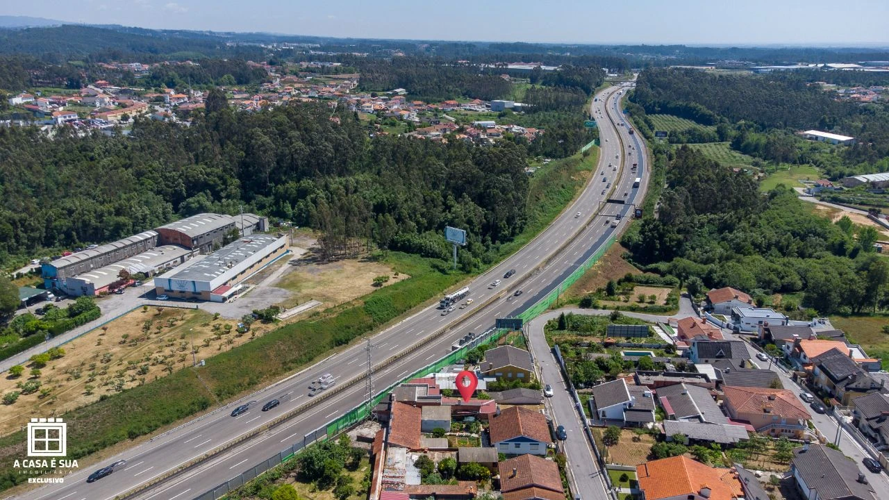 Moradia T4 para Venda em Alpossos Foto 30