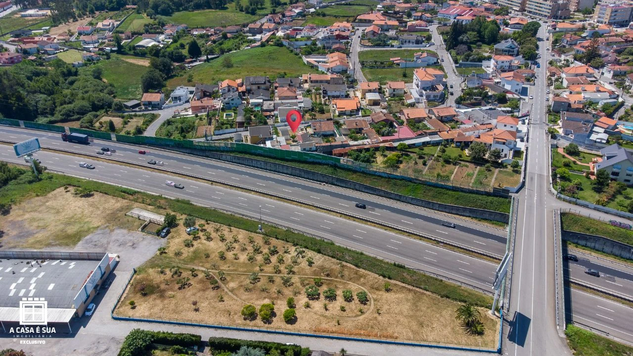 Moradia T4 para Venda em Alpossos Foto 31