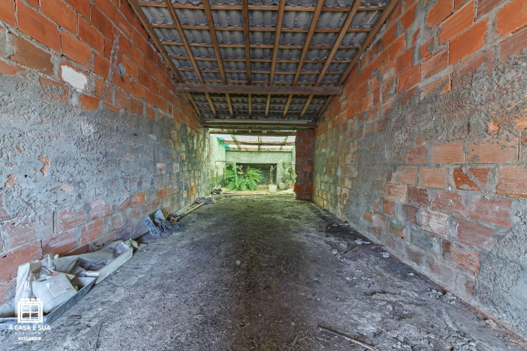 Moradia T4 para Venda em Alpossos Foto 36