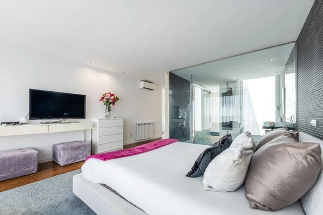 Moradia T4 para Venda em Cruz Foto 8