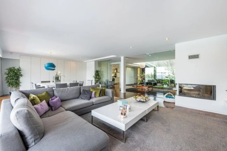 Moradia T4 para Venda em Cruz