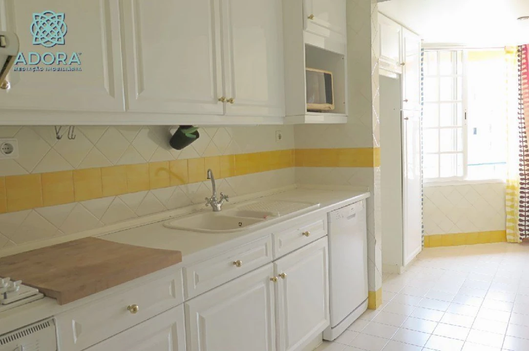 Apartamento T2 para Venda em Cascais Foto 3