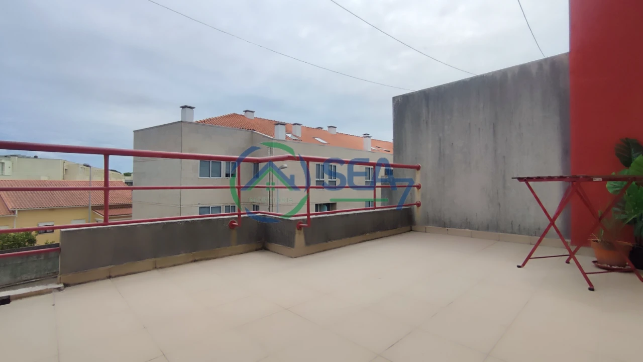 Apartamento T2 para Venda em Esposende Foto 3