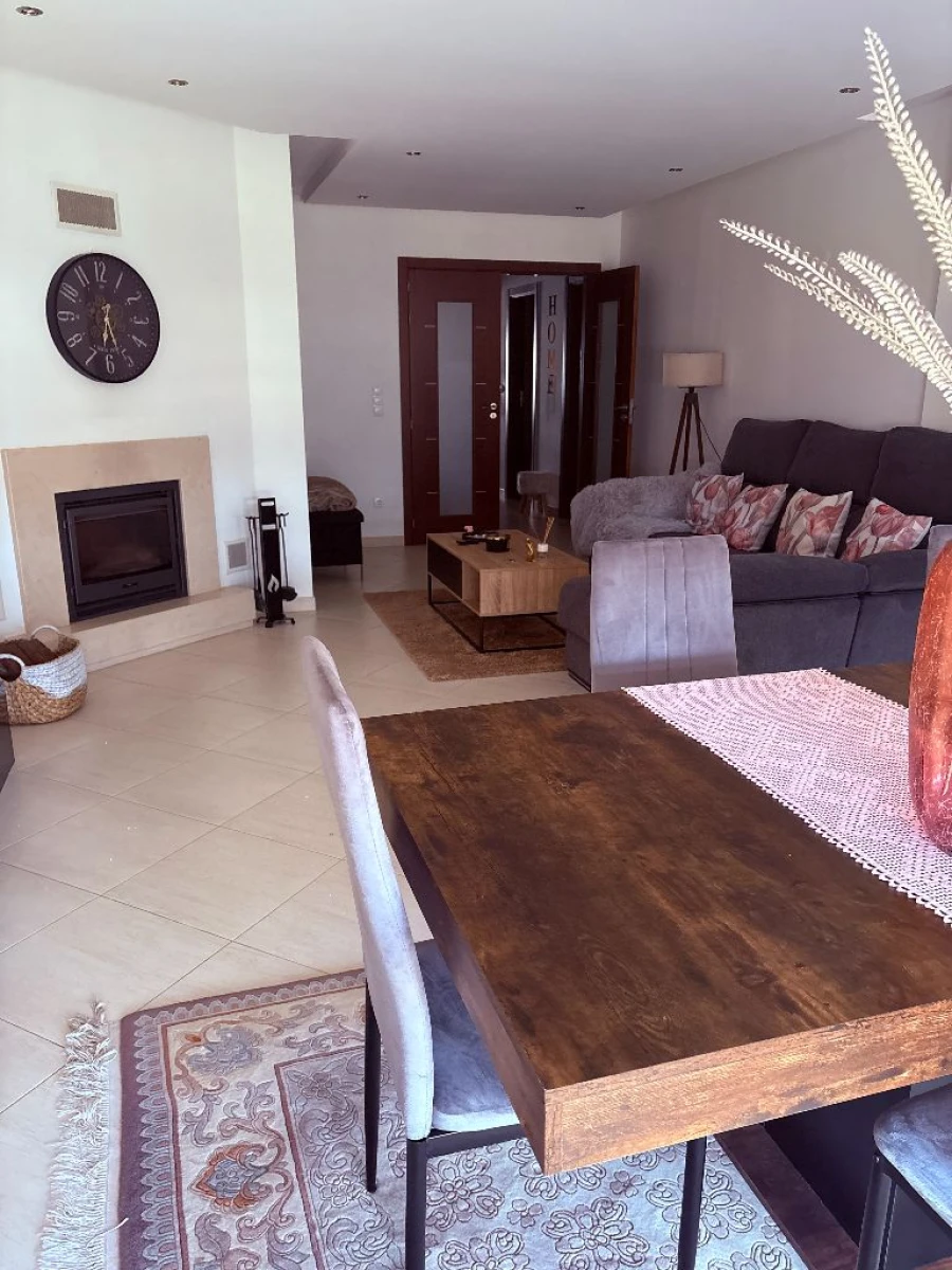 Apartamento T2 para Arrendamento em Venda do Pinheiro