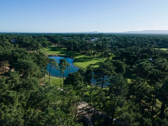 Moradia T4 para Venda em Herdade da Aroeira Foto 3