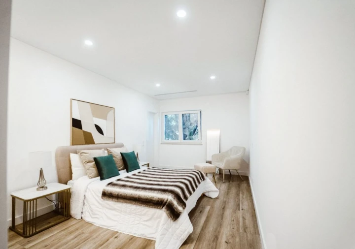 Moradia T4 para Venda em Herdade da Aroeira Foto 12