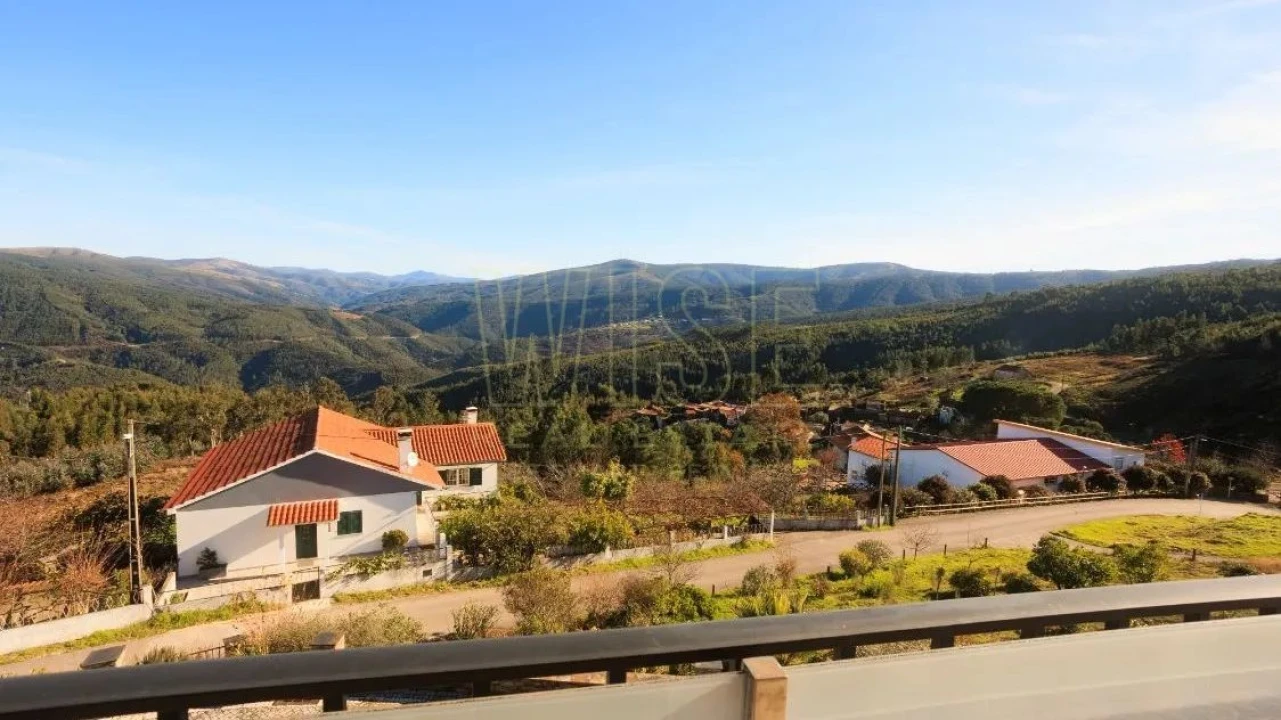 Moradia T5 para Venda em Esporão Foto 12