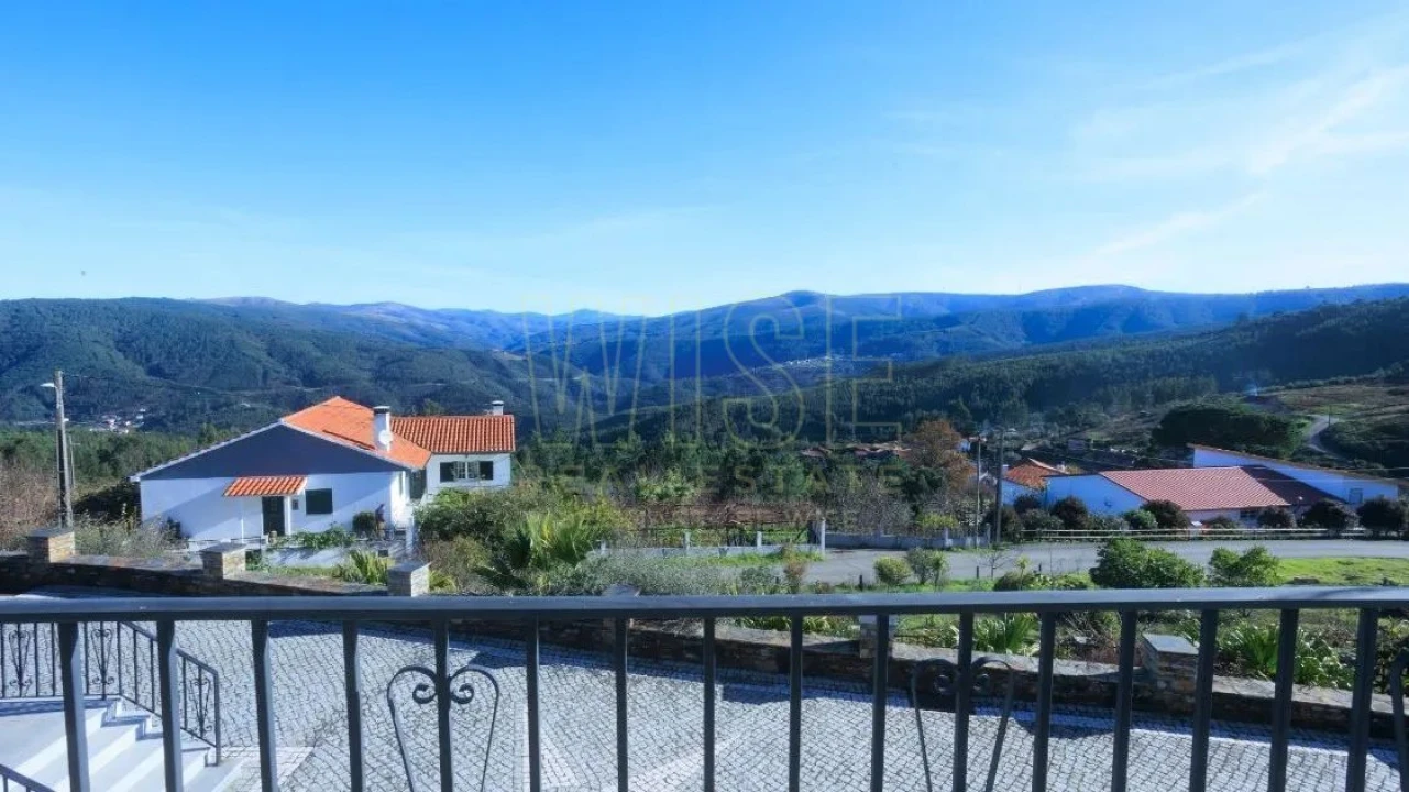 Moradia T5 para Venda em Esporão Foto 28