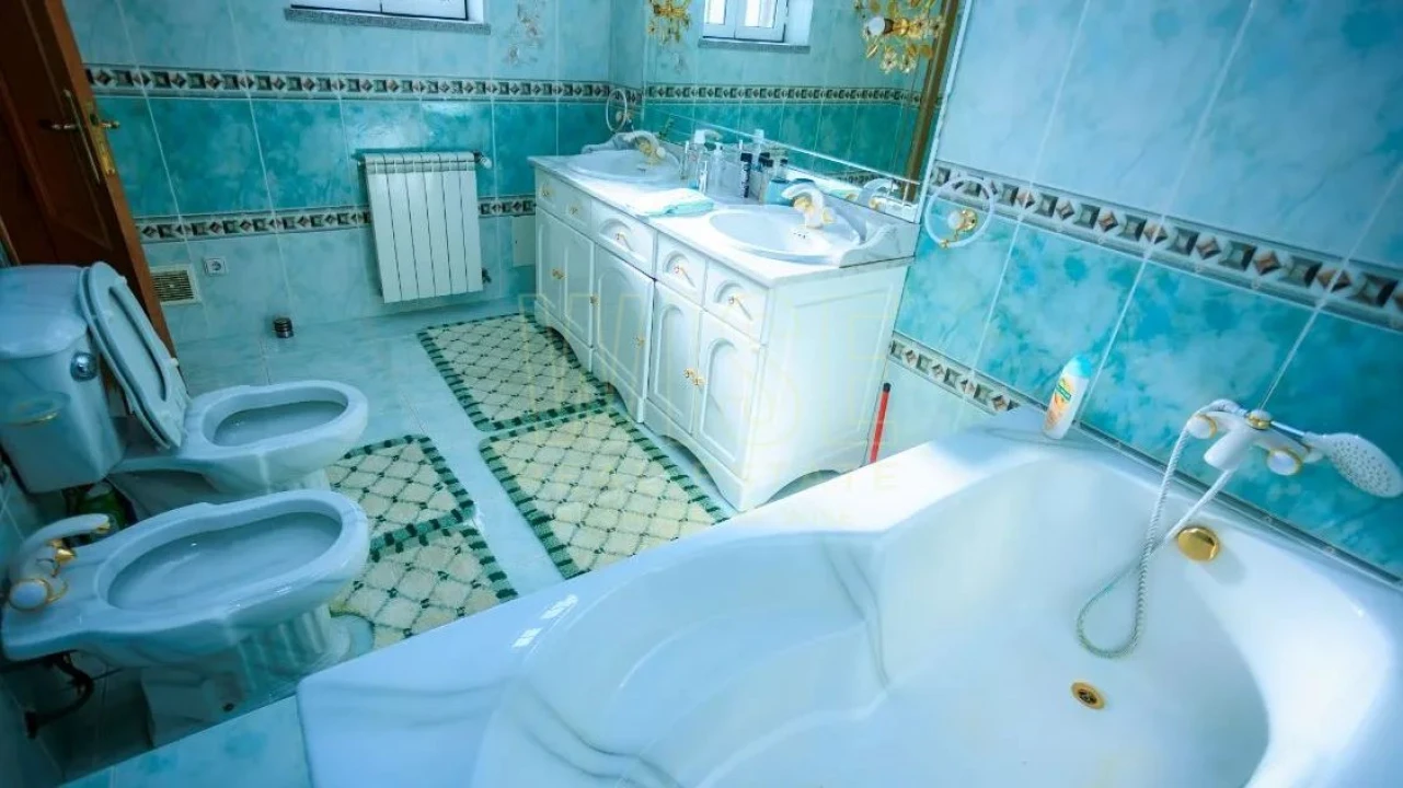 Moradia T5 para Venda em Esporão Foto 27