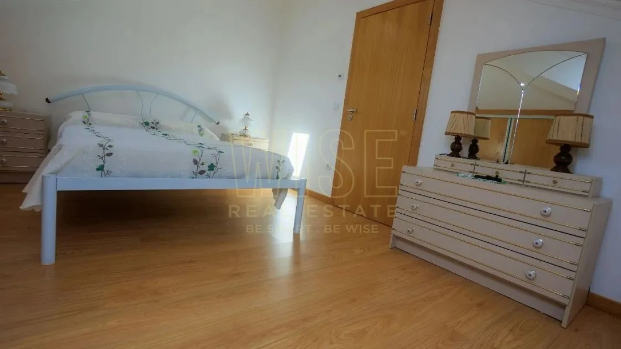 Moradia T5 para Venda em Esporão Foto 26