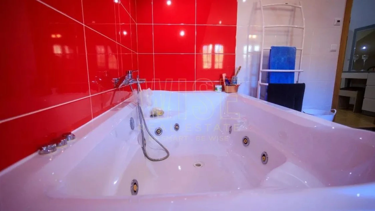 Moradia T5 para Venda em Esporão Foto 32