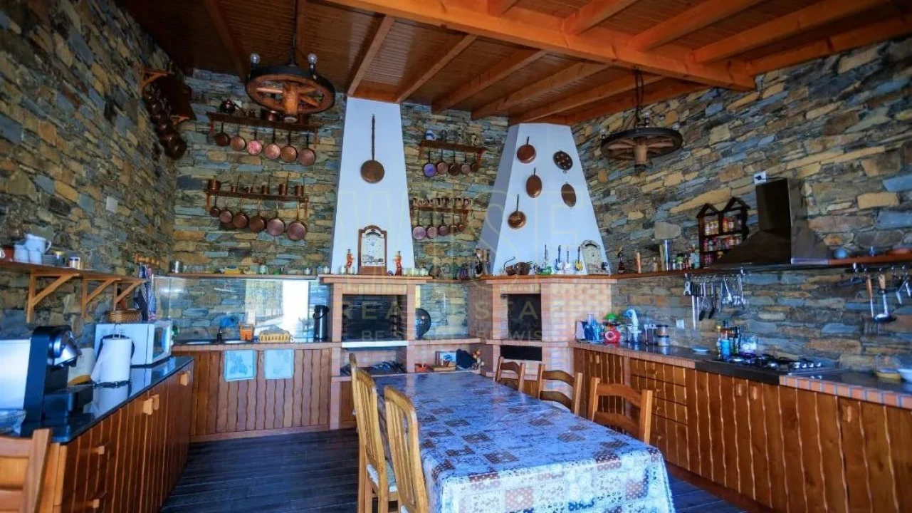 Moradia T5 para Venda em Esporão Foto 35