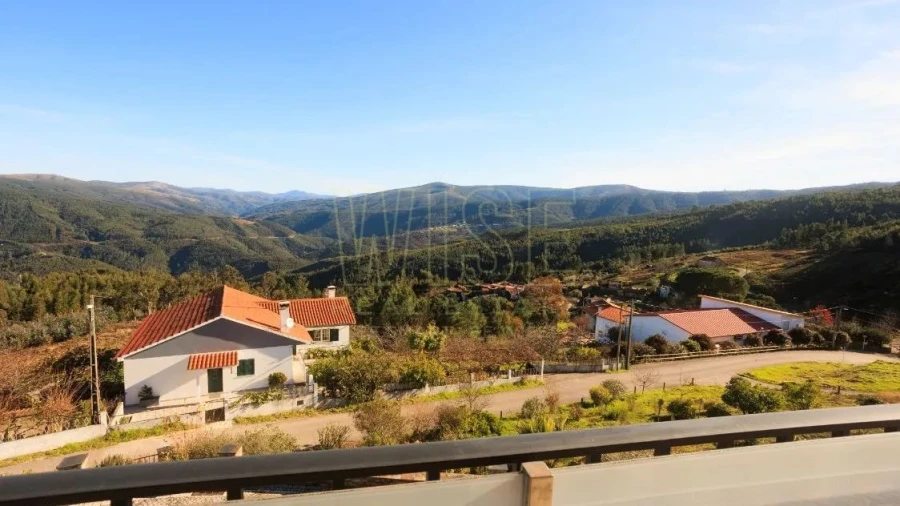 Moradia T5 para Venda em Esporão Foto 12