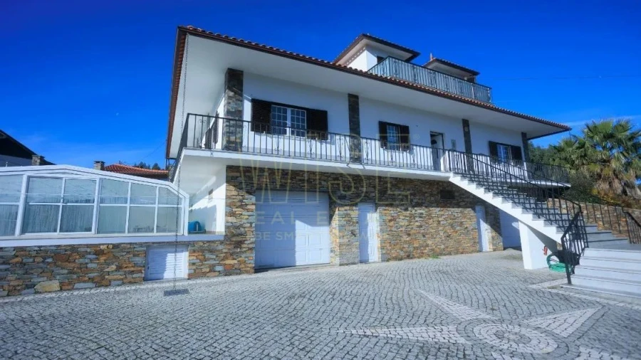 Moradia T5 para Venda em Esporão Foto 7