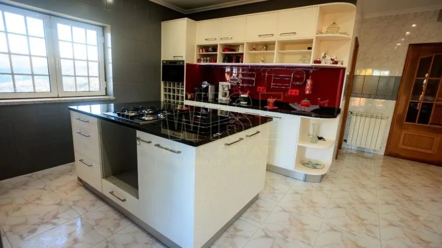 Moradia T5 para Venda em Esporão Foto 48