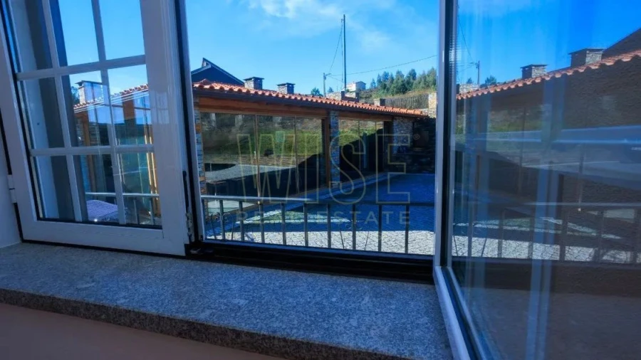 Moradia T5 para Venda em Esporão Foto 49