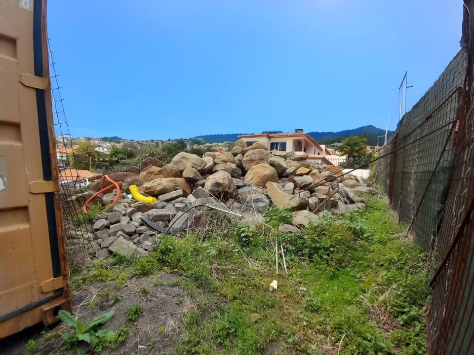 Terreno P/ Prédio para Venda em Funchal Foto 7
