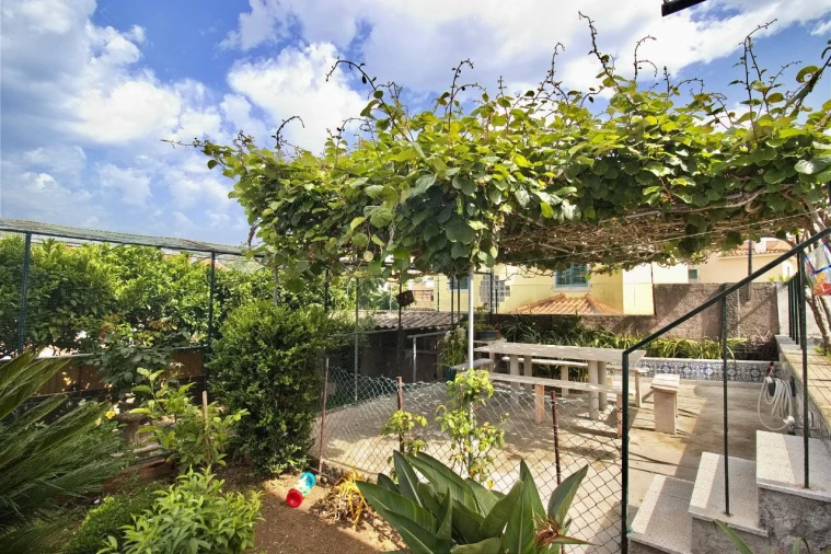 Moradia T4 para Venda em Porto Salvo Foto 3