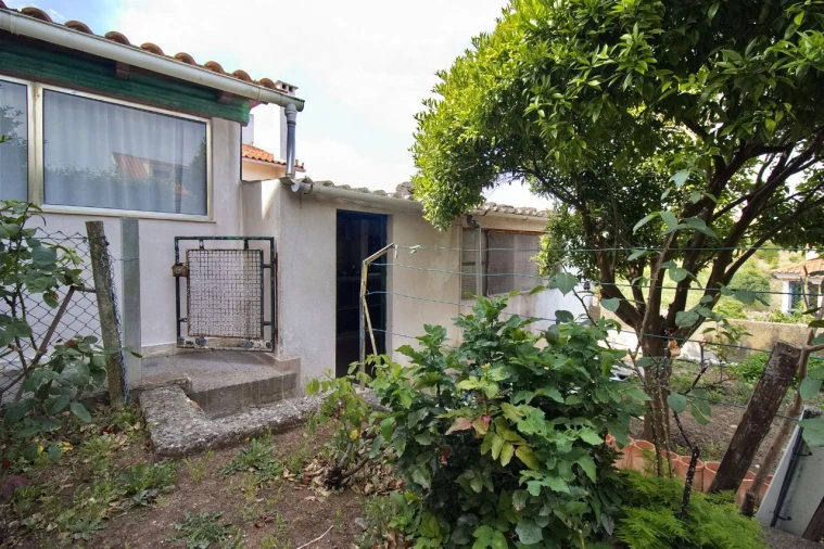 Moradia T4 para Venda em Porto Salvo Foto 17