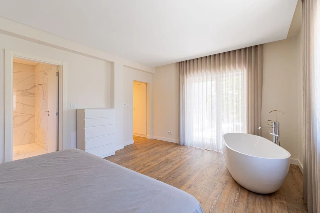 Moradia T5 para Venda em Sampaio Foto 34