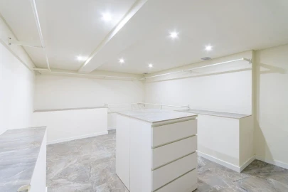 Moradia T5 para Venda em Sampaio