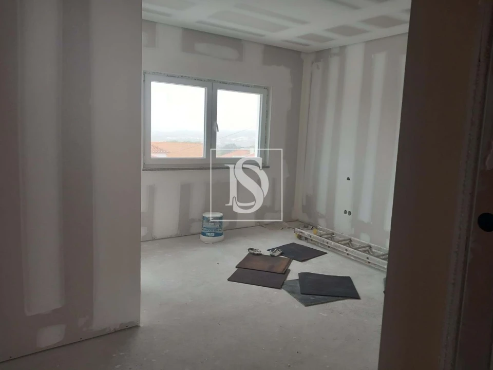 Moradia T4 para Venda em Atalaia Foto 4