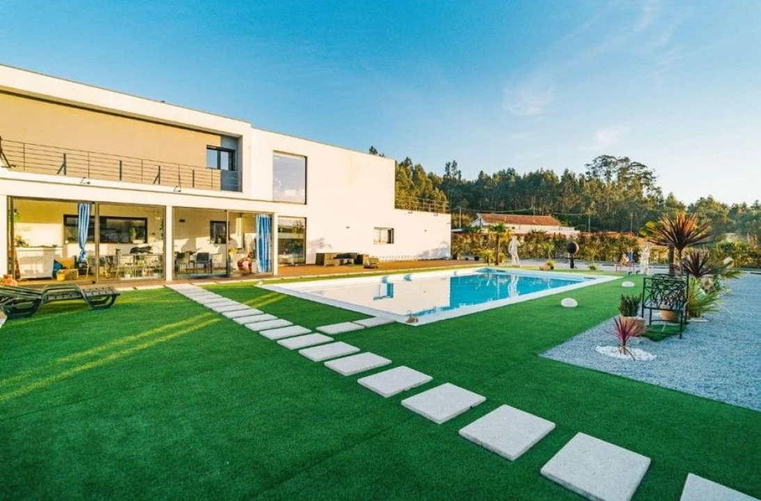 Moradia T3 para Venda em Fonte Arcada Foto 37